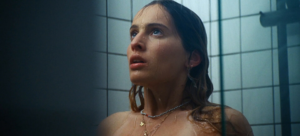 Moodoid & Melody's Echo Chamber - Only One Man