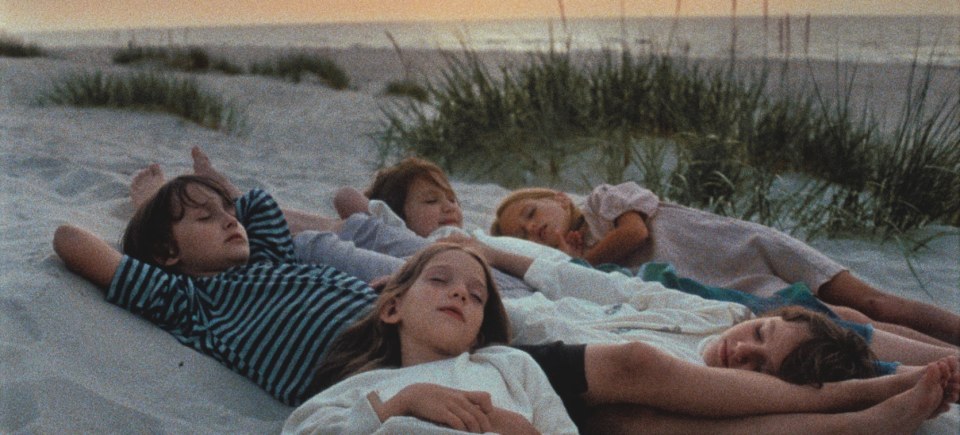 Playground - Kids On The Moon
